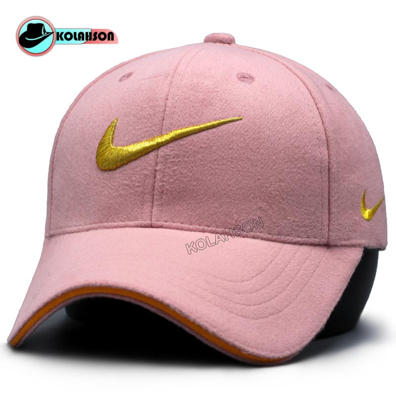 Baseball cap with Nike design
