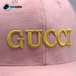 بزرگسال اسپرت بیسبالی زمستانه با پارچه پشمی طرح Gucci با نقاب مغزی دوزی شده با رنگ های کرم ، شیری صورتی و مشکی کد KBEBZBPPTGBNMDSHBRHKSHSVM009