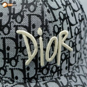 بزرگسال اسپرت بیسبالی طرح Dior با رنگ های کرم مشکی و طوسی کد KBEBTDBRHKMVT007