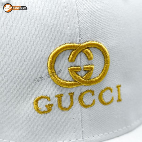 بزرگسال اسپرت بیسبالی طرح Gucci مدل لوگو و تکست گوچی با رنگ های مشکی دوخت مشکی و سفید دوخت طلایی کد KBEBTGMLVTGBRHMDMVSDT006